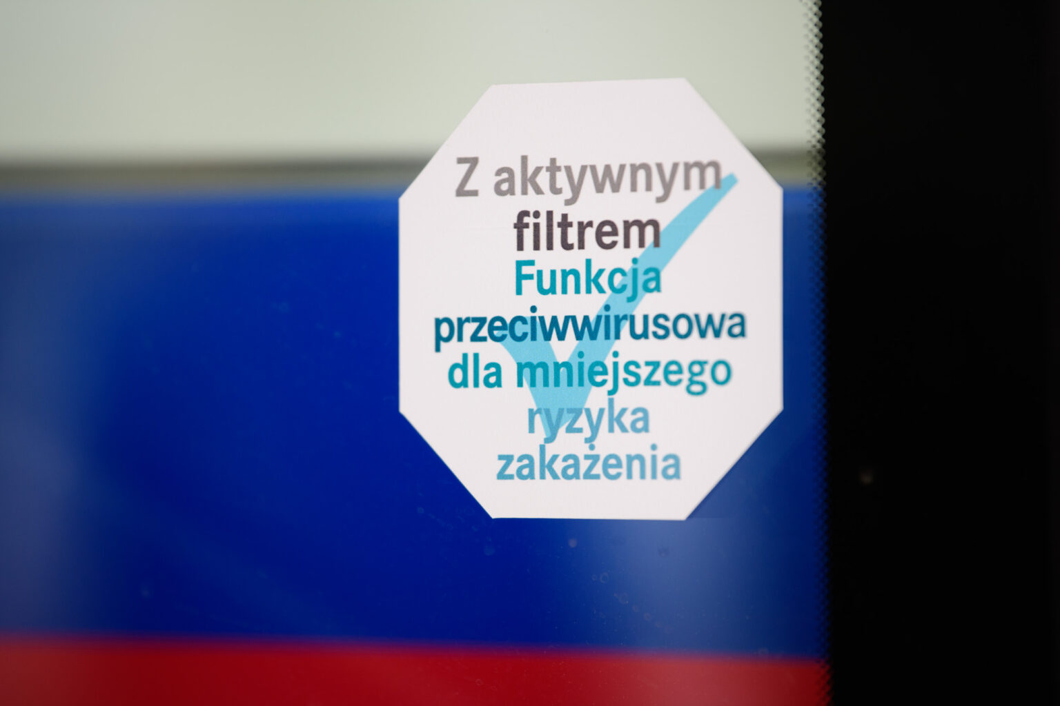 Pierwszy w Polsce Autobus Szpitalny w WSRM w Lodzi fot Sebastian Szwajkowski 21