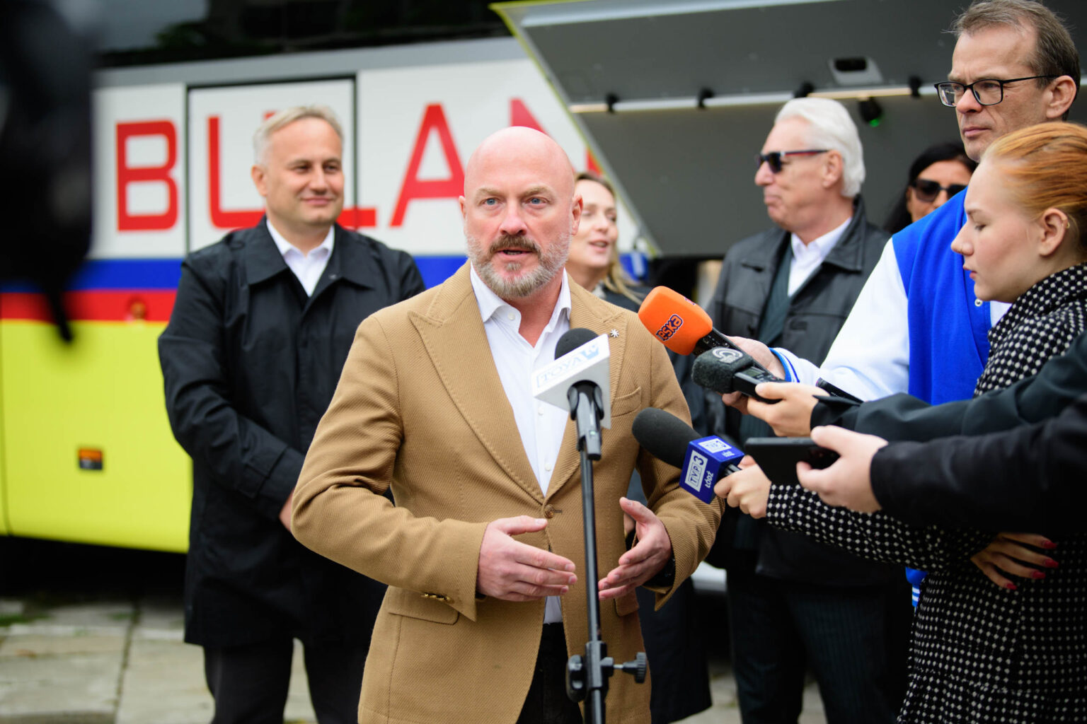 Pierwszy w Polsce Autobus Szpitalny w WSRM w Lodzi fot Sebastian Szwajkowski 22