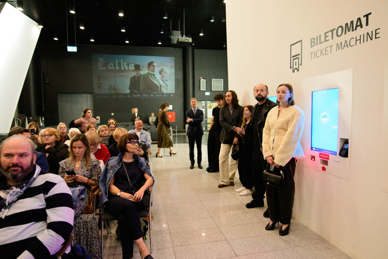Premiera Lalki w NCKF w Lodzi fot Sebastian Szwajkowski 1