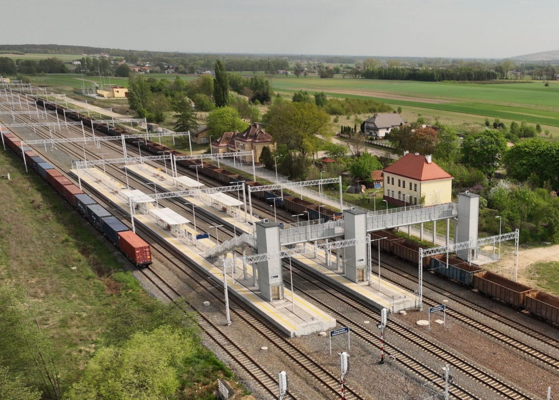 Będzie nowa linia kolejowa w Łódzkiem. Trasa połączy Wieluń z Bełchatowem 1 Będzie nowa linia Kolejowa w Łódzkiem. Trasa połączy Wieluń z Bełchatowem