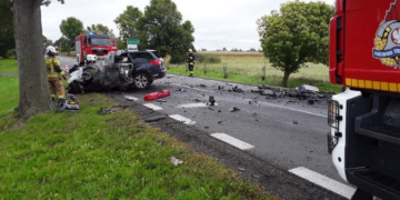 Śmiertelny wypadek na DW703 pod Łęczycą. Zginęła jedna osoba