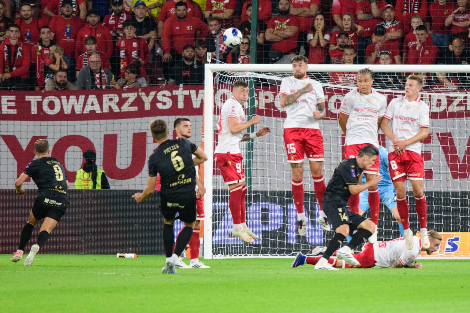 Widzew Lodz vs Korona Kielce fot Sebastian Szwajkowski 12