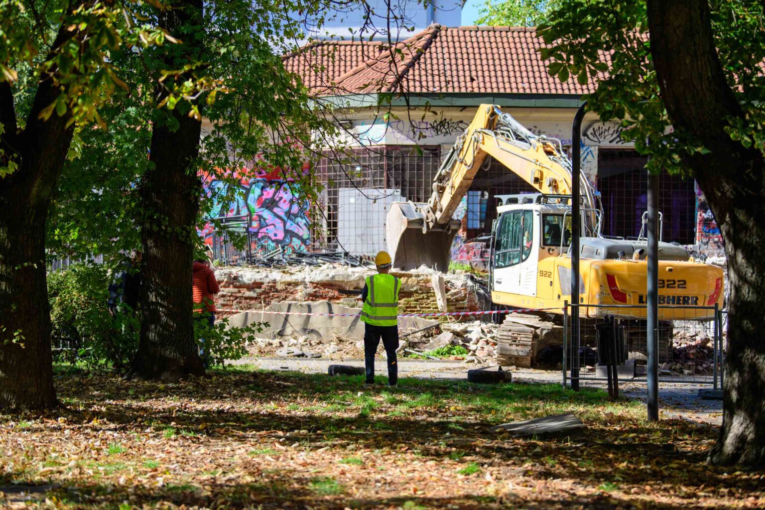 Znika dawna Pizzeria przy Pasażu Ribinsteina fot Sebastian Szwajkowski_9 Znika dawna Pizzeria przy Pasazu Ribinsteina fot Sebastian Szwajkowski 9