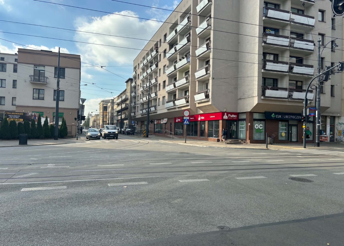 Kierowcy jeżdżą pod prąd na Żwirki. Policja ostrzega 1 Kierowcy jeżdżą pod prąd na Żwirki. Policja ostrzega