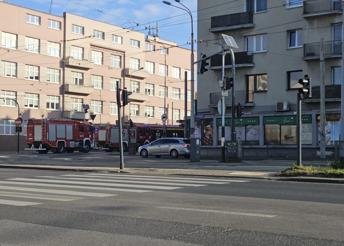 Wypadek z udziałem tramwajów na Narutowicza w Łodzi. Kobieta trafiła do szpitala 1 Wypadek z udziałem tramwajów na Narutowicza w Łodzi. Kobieta trafiła do szpitala