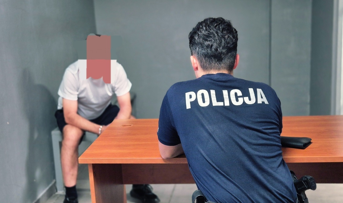 1,5 promila, brak uprawnień i sądowy zakaz. 47-latek zatrzymany pod Skierniewicami