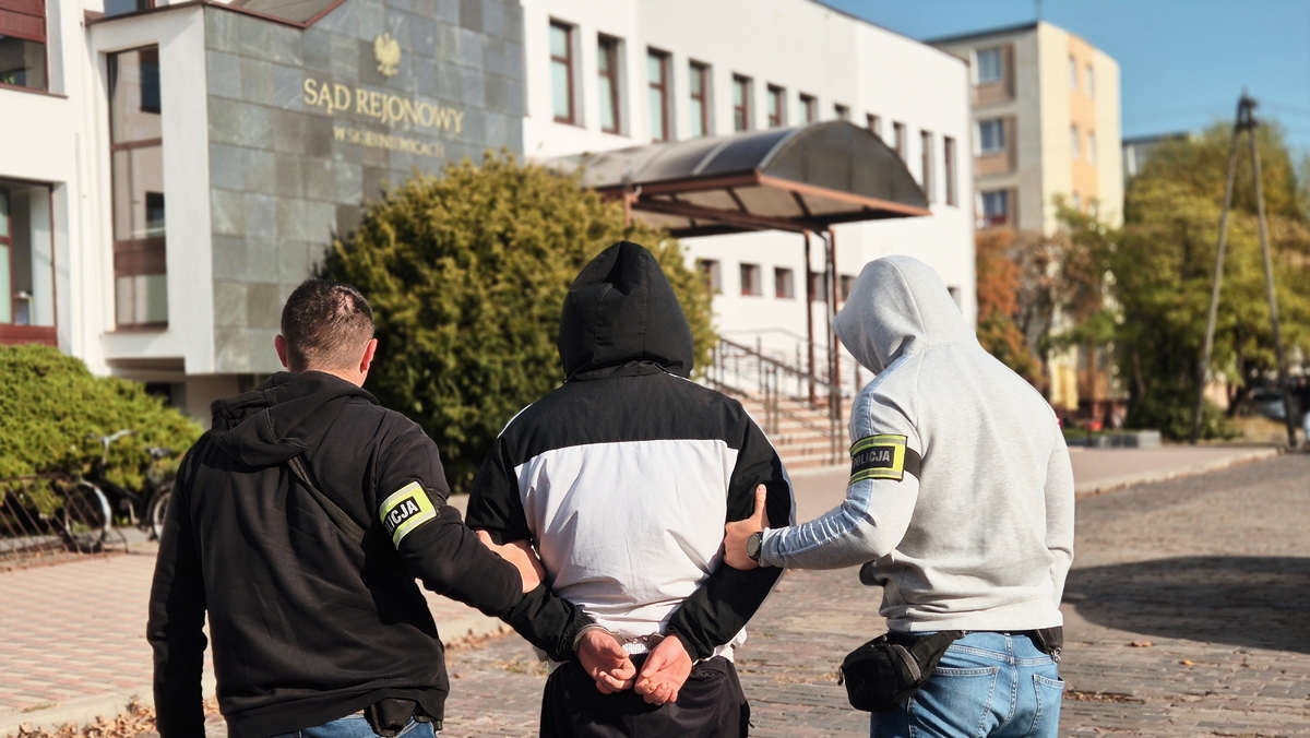 Poszukiwany 41-latek zatrzymany w Skierniewicach. Narkotyki ukrywał w lodówce