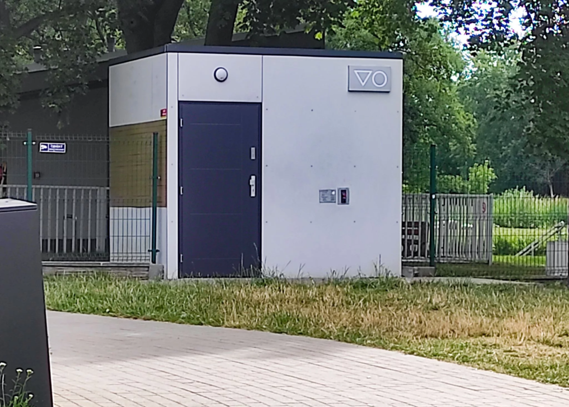 Co dalej z publicznymi toaletami w Łodzi? Miasto ma podjąć decyzję do końca roku 1 Co dalej z publicznymi toaletami w Łodzi? Miasto ma podjąć decyzję do końca roku