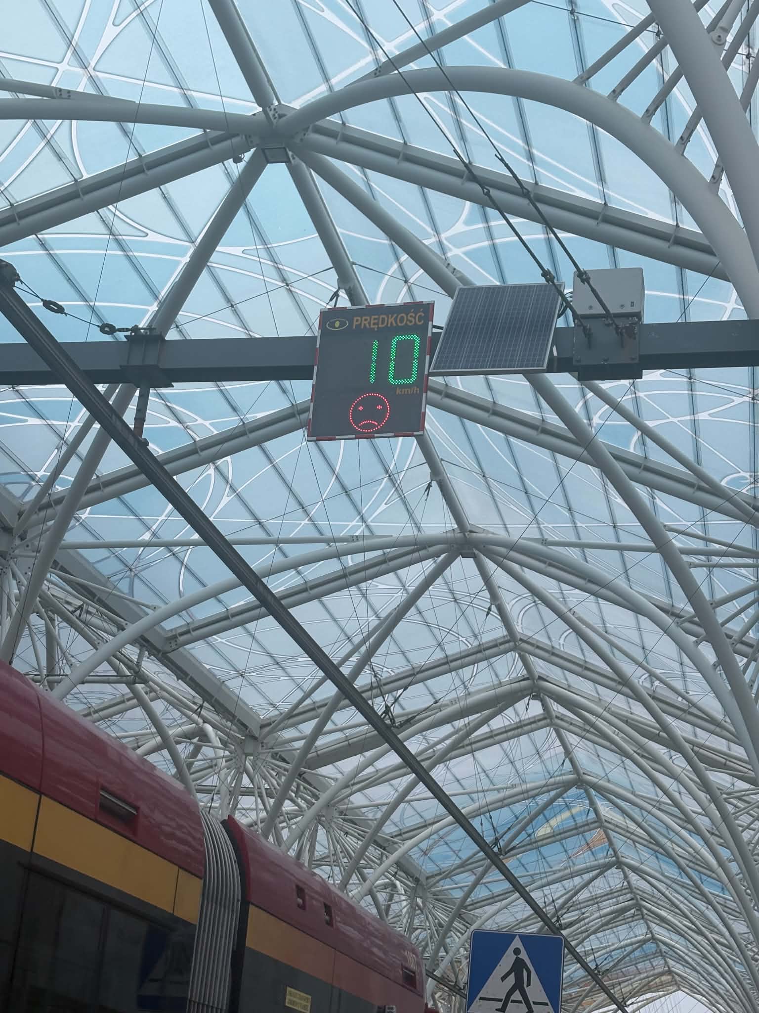 Nowy fotoradar w Łodzi. Mierzy prędkość tramwajów 2 Nowy fotoradar w Łodzi. Mierzy prędkość tramwajów