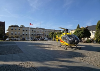 Wypadek w Zgierzu. Skuter zderzył się z samochodem dostawczym