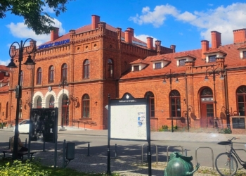 Dworzec w Skierniewicach walczy o tytuł Dworca Roku 2026. Trwa głosowanie