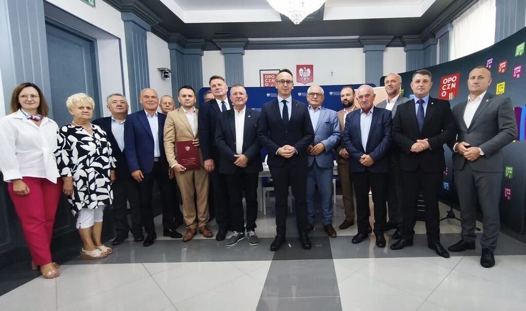 Prawie 5 km nowych chodników przy DK12. Jest przetarg na inwestycję