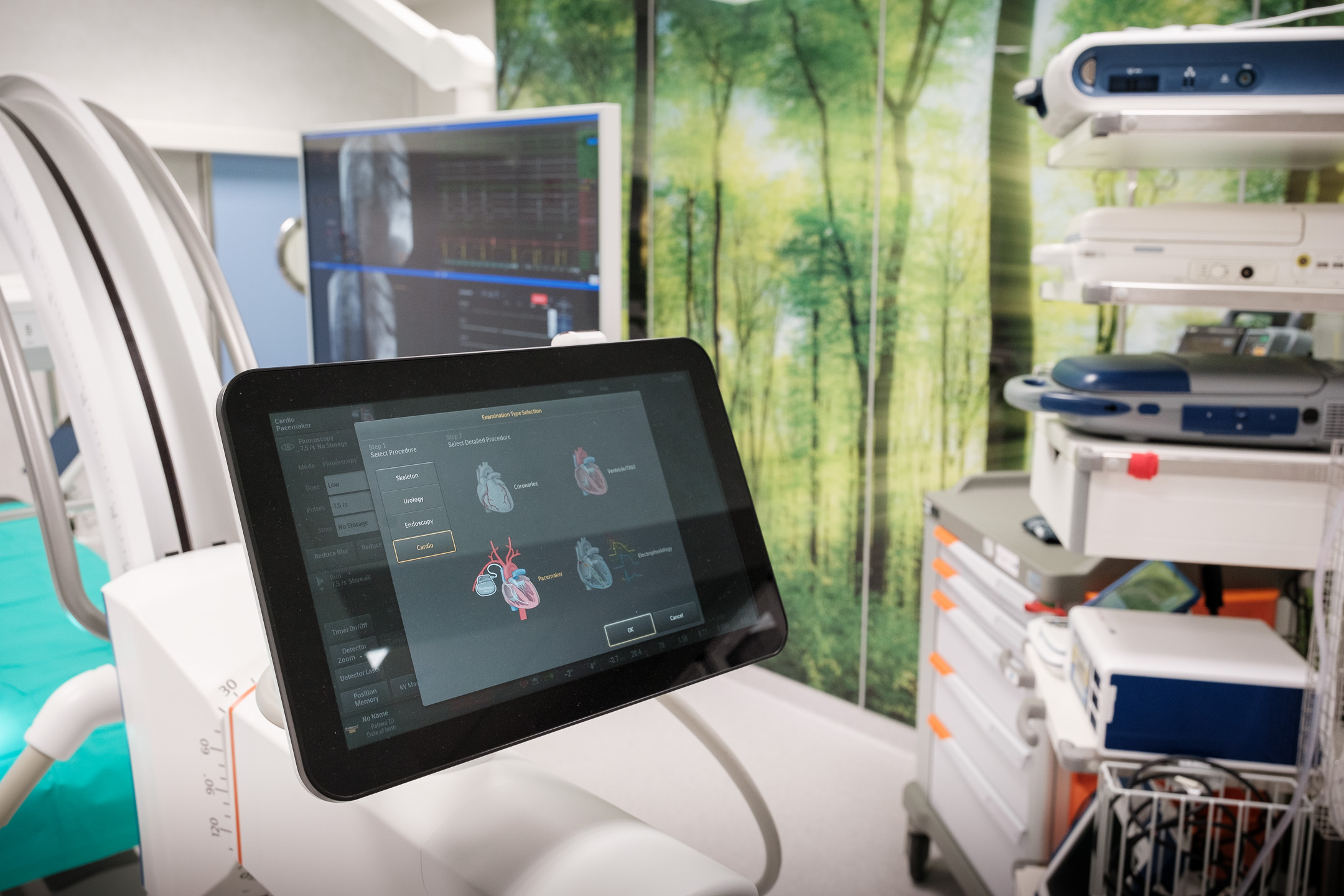 Nowy sprzęt dla kardiologii w Szpitalu Biegańskiego. Zmodernizowano dwie pracownie 3 DSCF5995