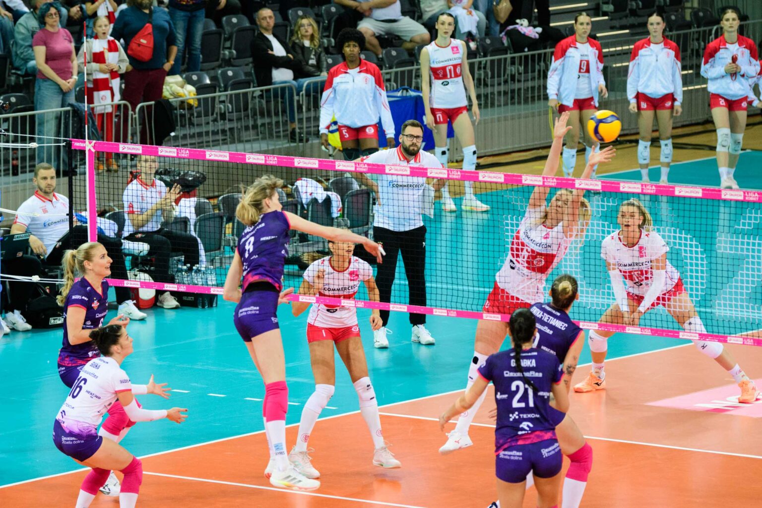 LKS Commercecon vs Developres Rzeszow fot Sebastian Szwajkowski 16 1