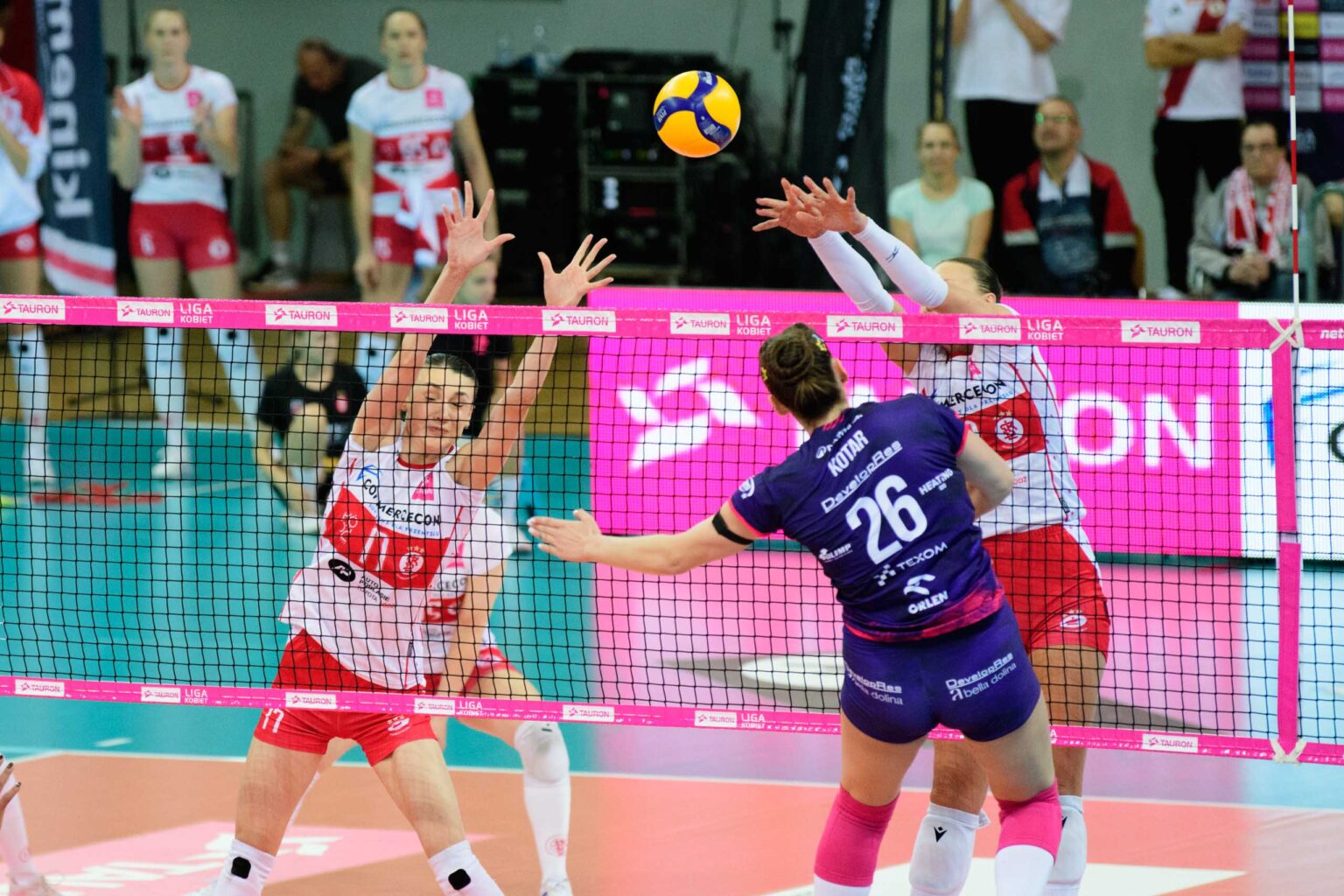 LKS Commercecon vs Developres Rzeszow fot Sebastian Szwajkowski 19 1