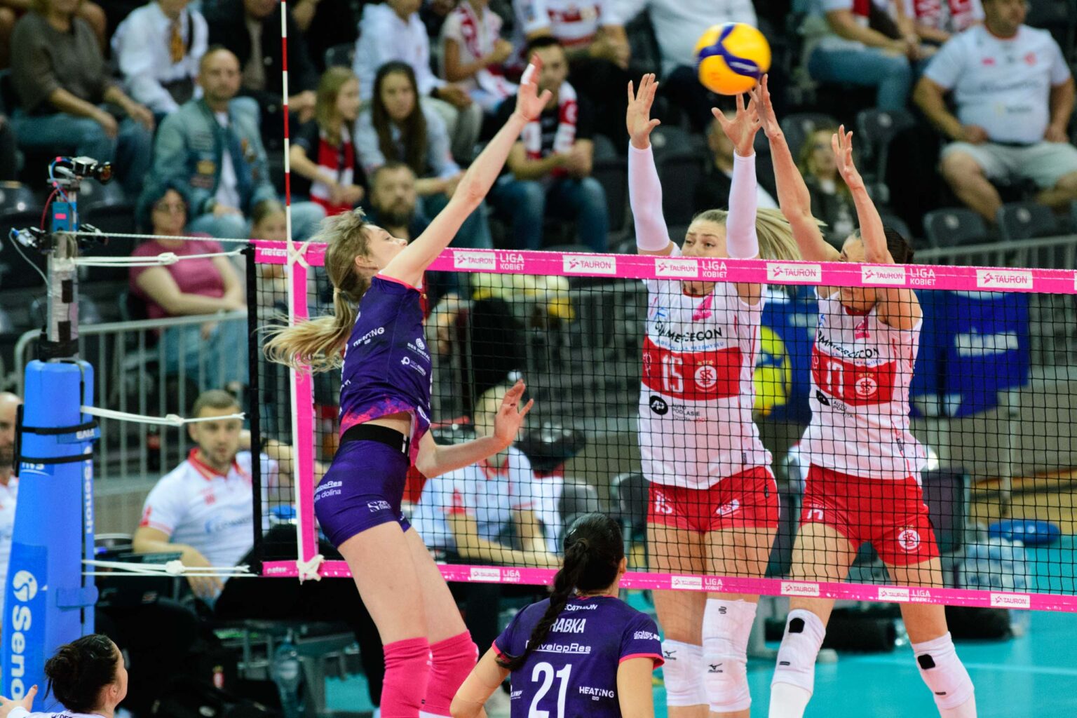 LKS Commercecon vs Developres Rzeszow fot Sebastian Szwajkowski 22 1