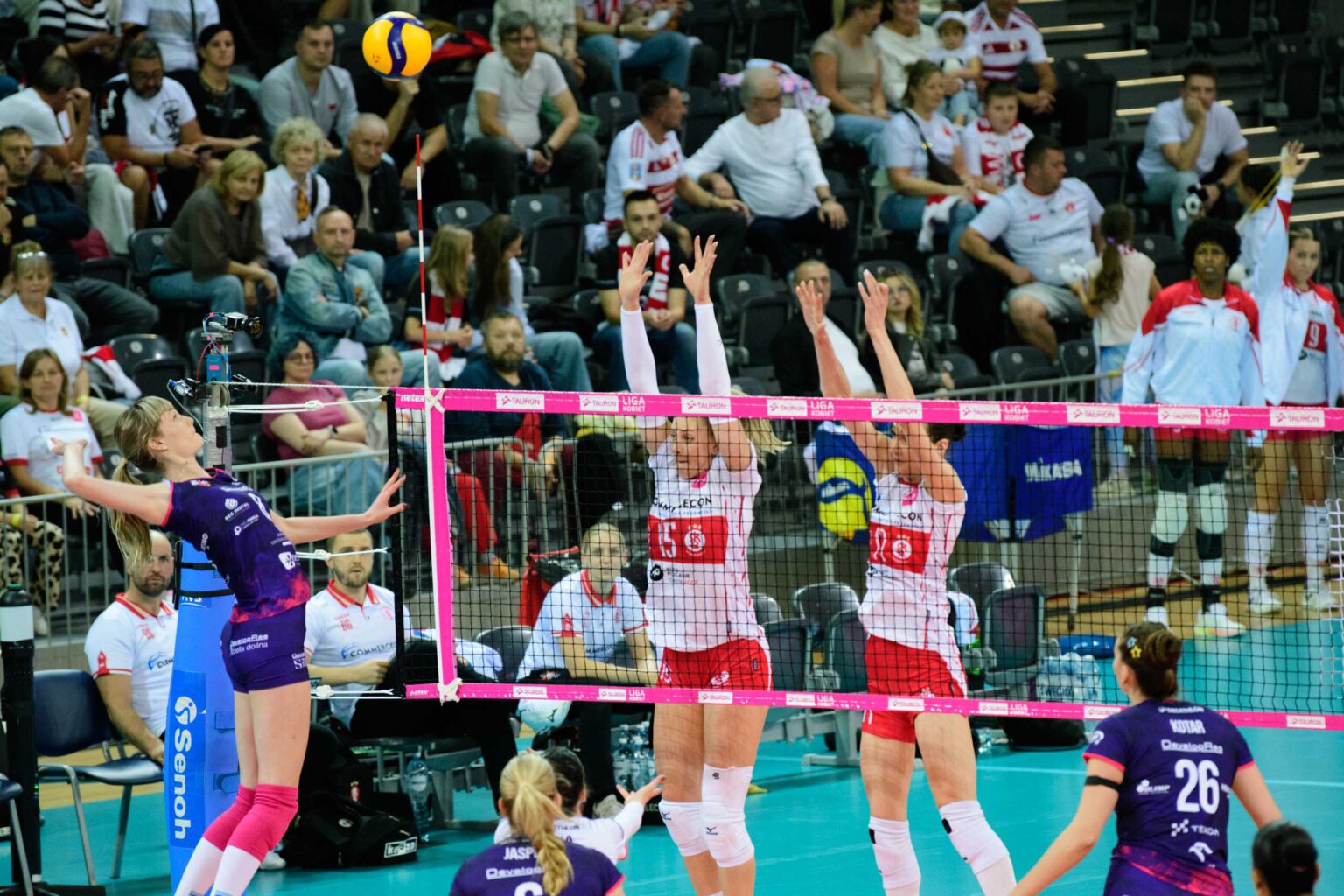 LKS Commercecon vs Developres Rzeszow fot Sebastian Szwajkowski 24 1