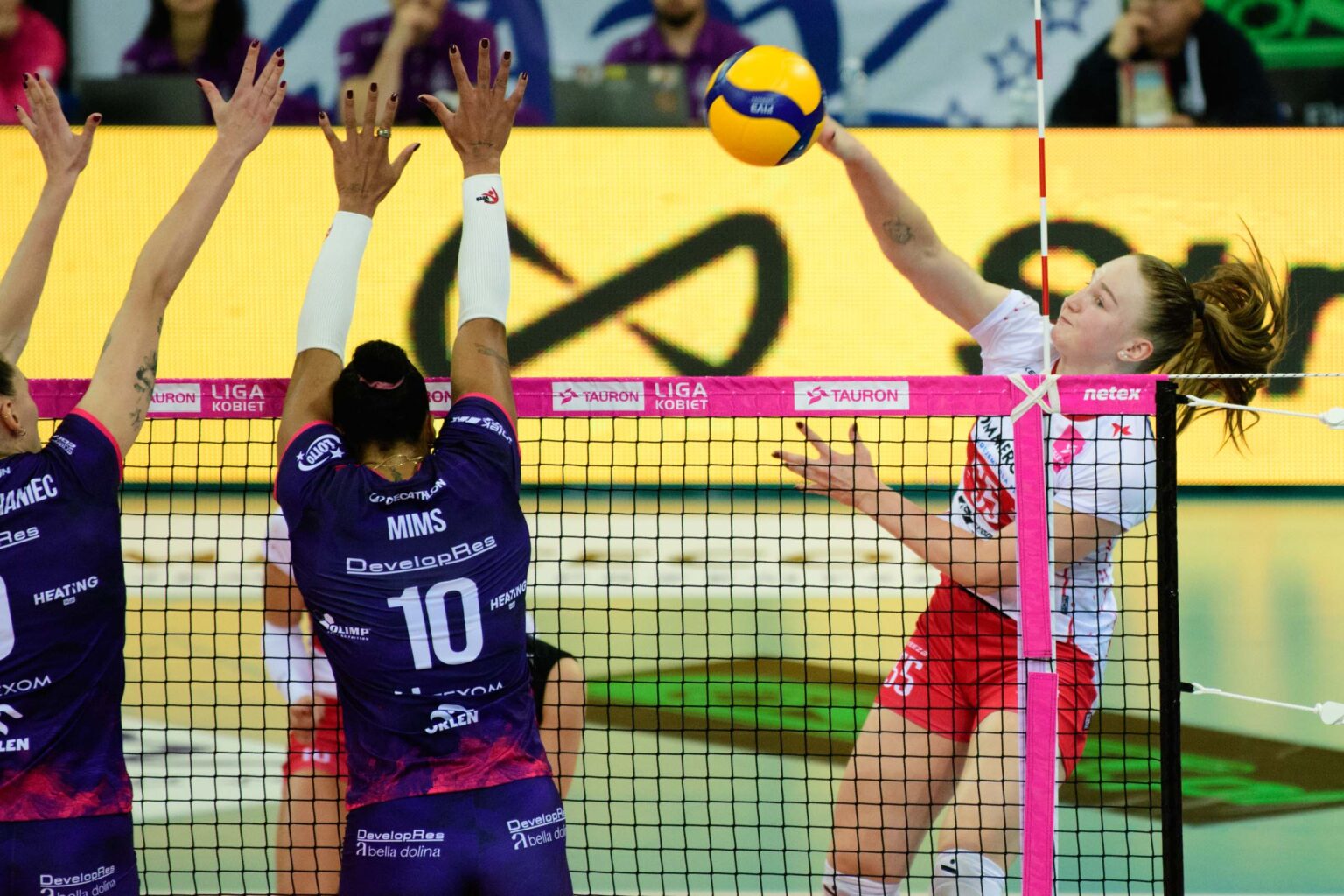 LKS Commercecon vs Developres Rzeszow fot Sebastian Szwajkowski 36