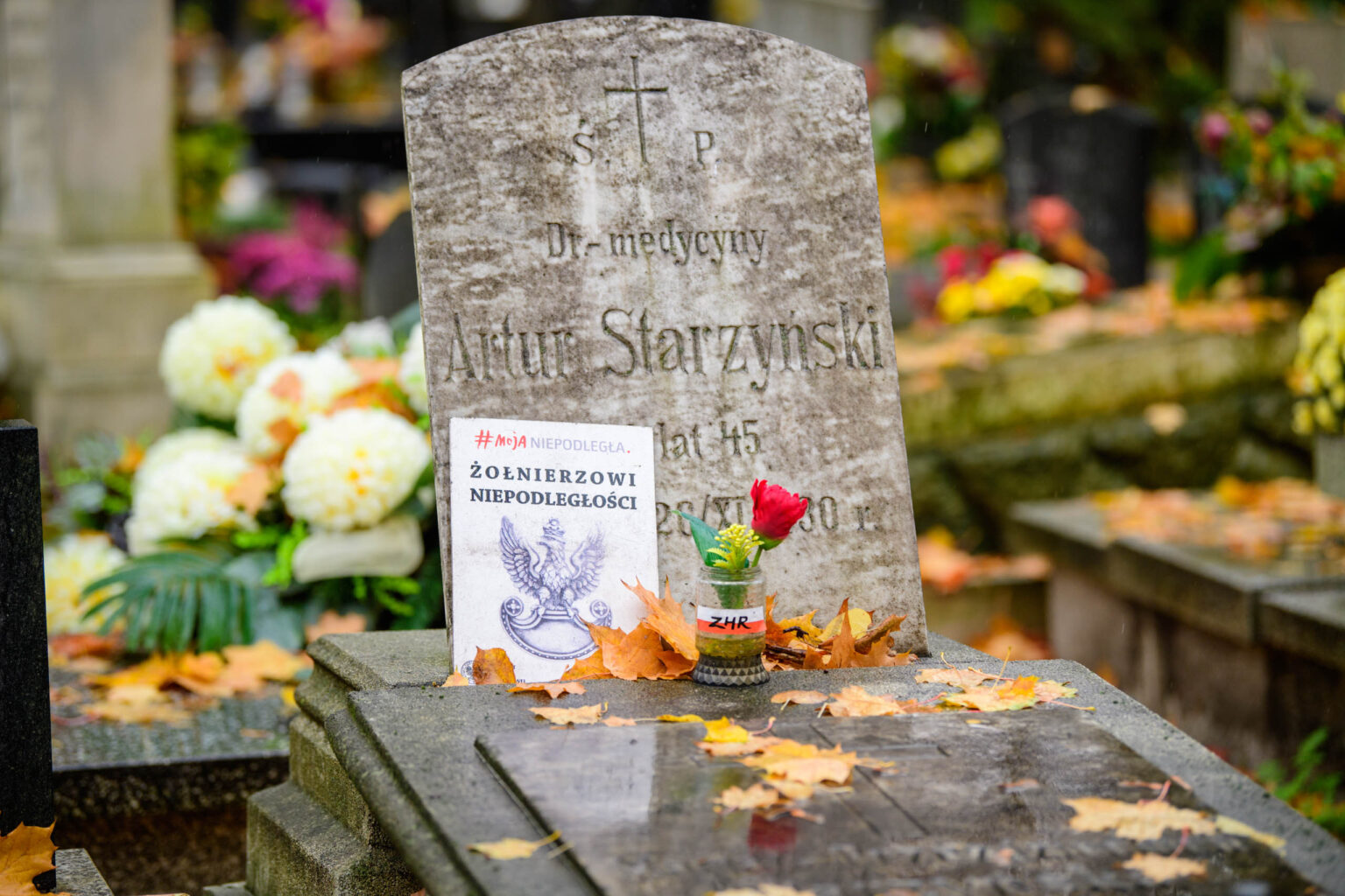 Łódzkie cmentarze na dzień przed 1 listopada fot Sebastian Szwajkowski_19 Lodzkie cmentarze na dzien przed 1 listopada fot Sebastian Szwajkowski 19