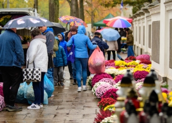 Wielkie przygotowania Łodzian do dnia Wszystkich Świętych