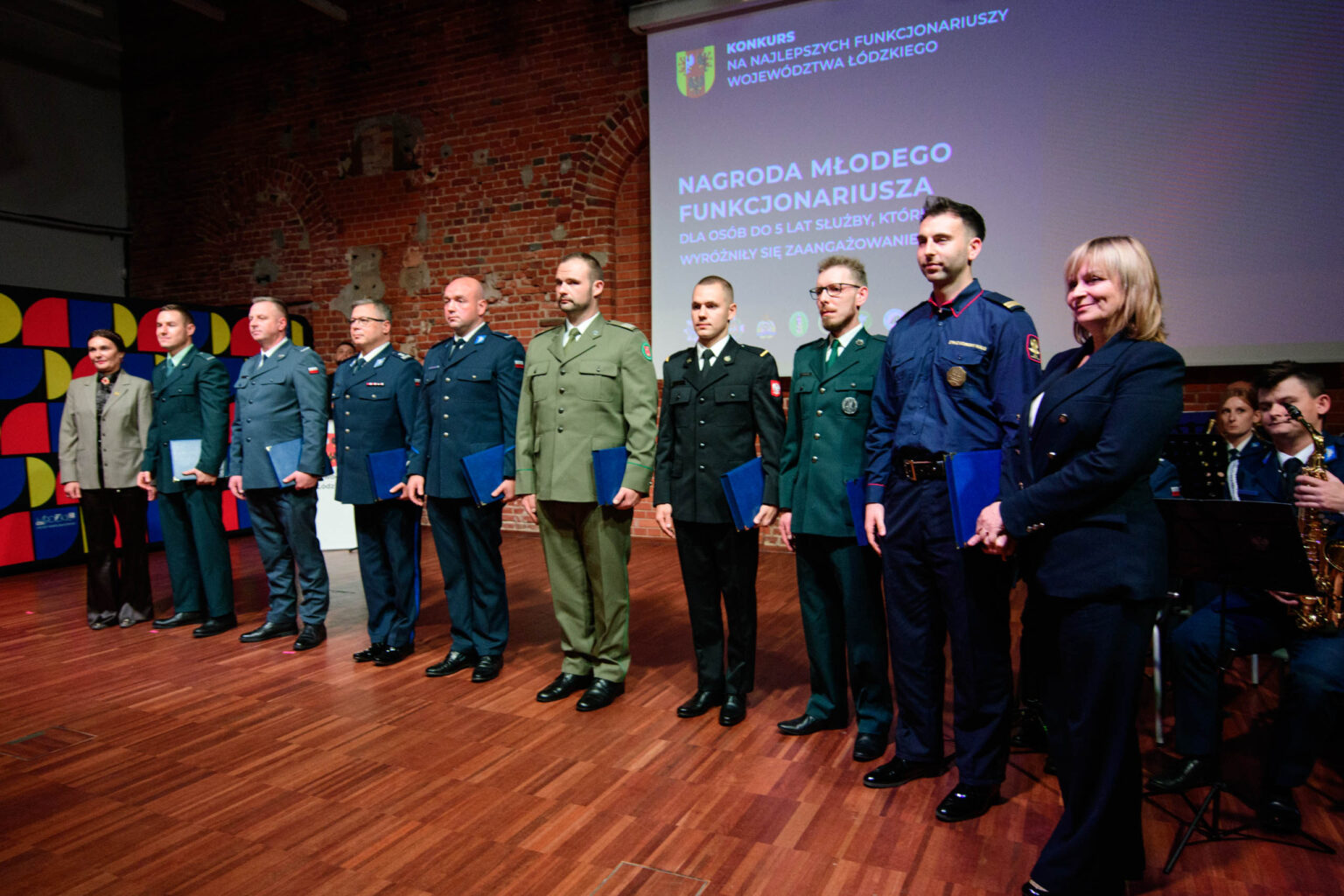 Nagrody dla najlepszych funkcjonariuszy z wojewodztwa lodzkiego fot Sebastian Szwajkowski 11