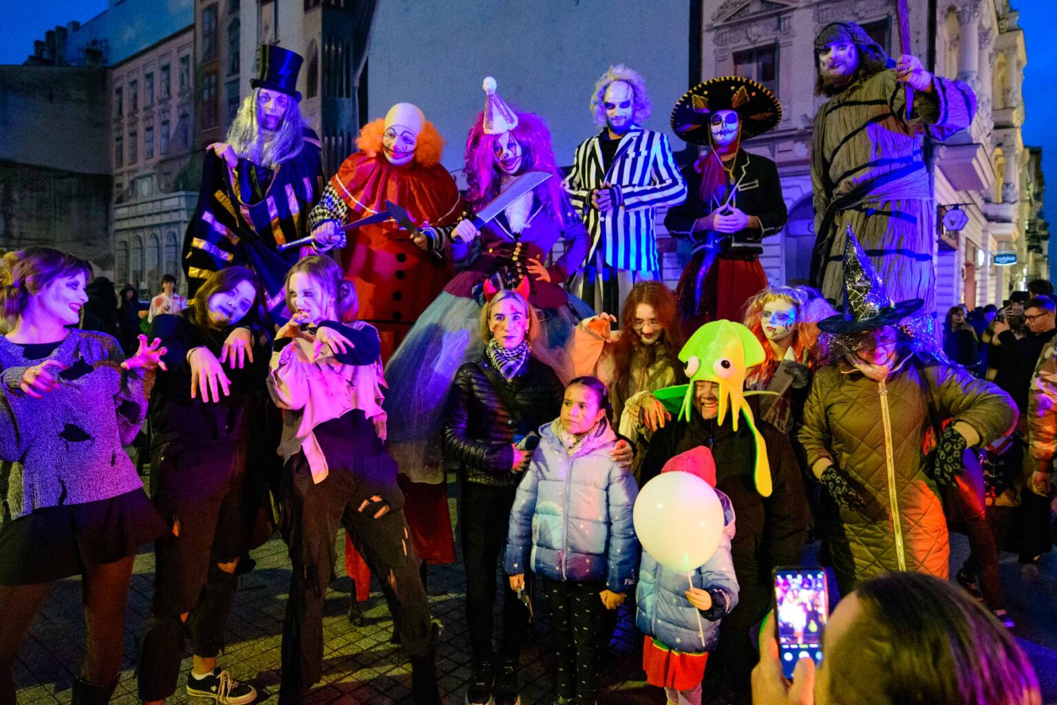Parada Halloween ulica Piotrkowska fot Sebastian Szwajkowski