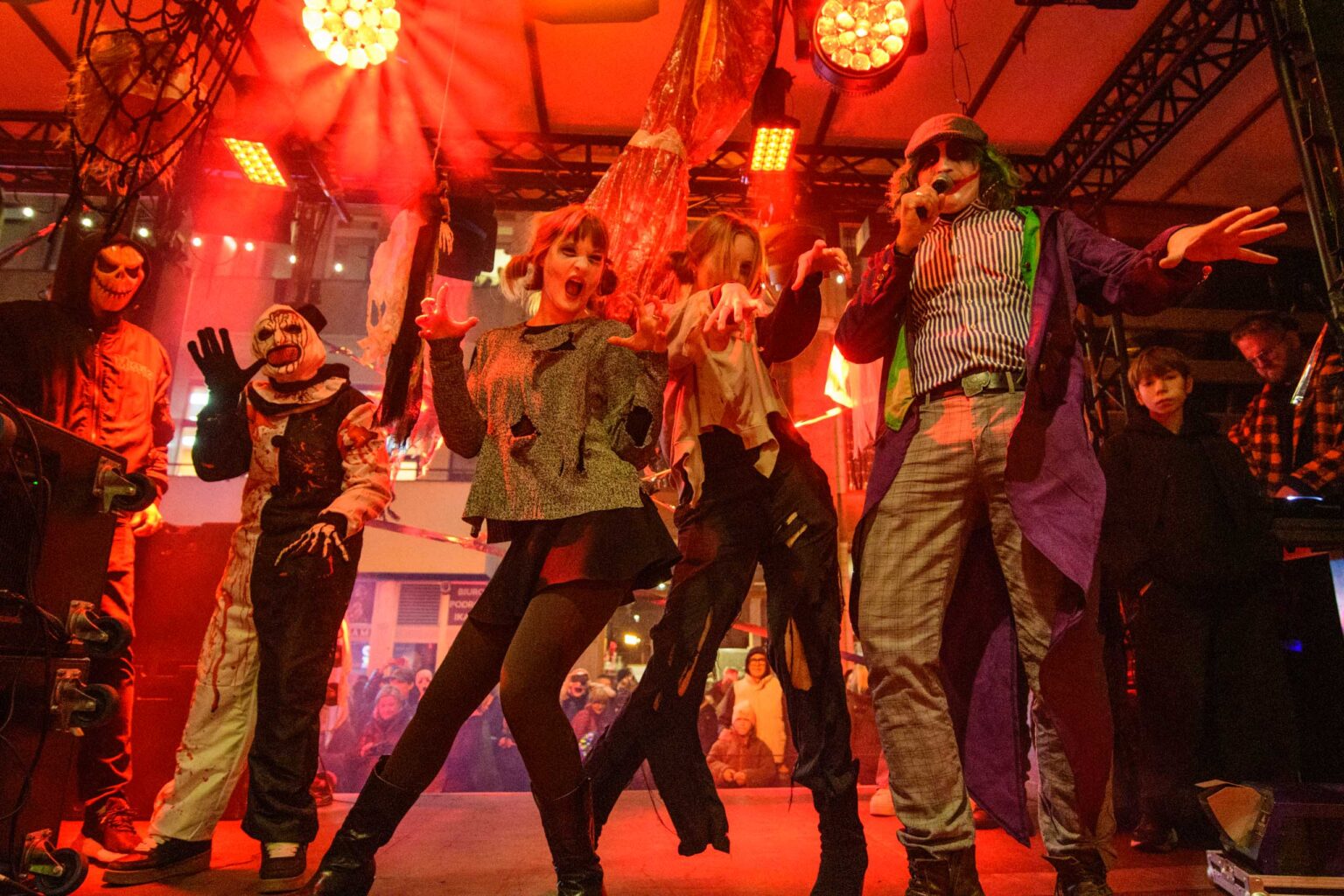 Parada Halloween ulicą Piotrkowską fot Sebastian Szwajkowski_8 Parada Halloween ulica Piotrkowska fot Sebastian Szwajkowski 8