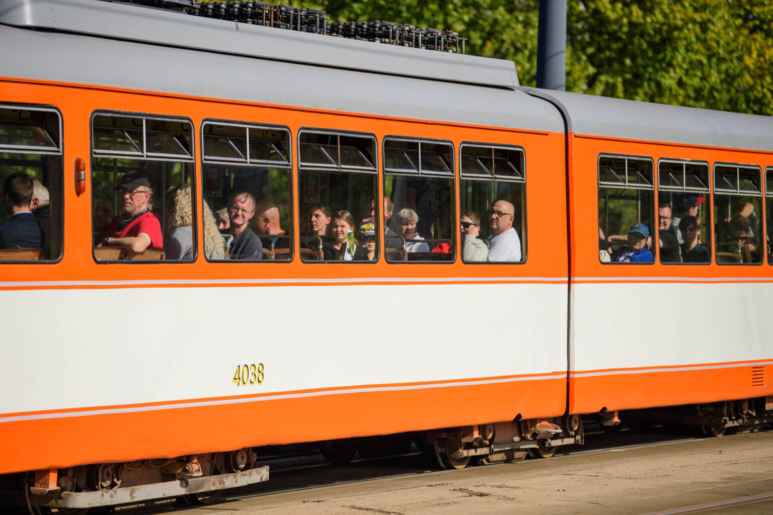 Parada tramwajow na 45 lat KMST fot Sebastian Szwajkowski 13