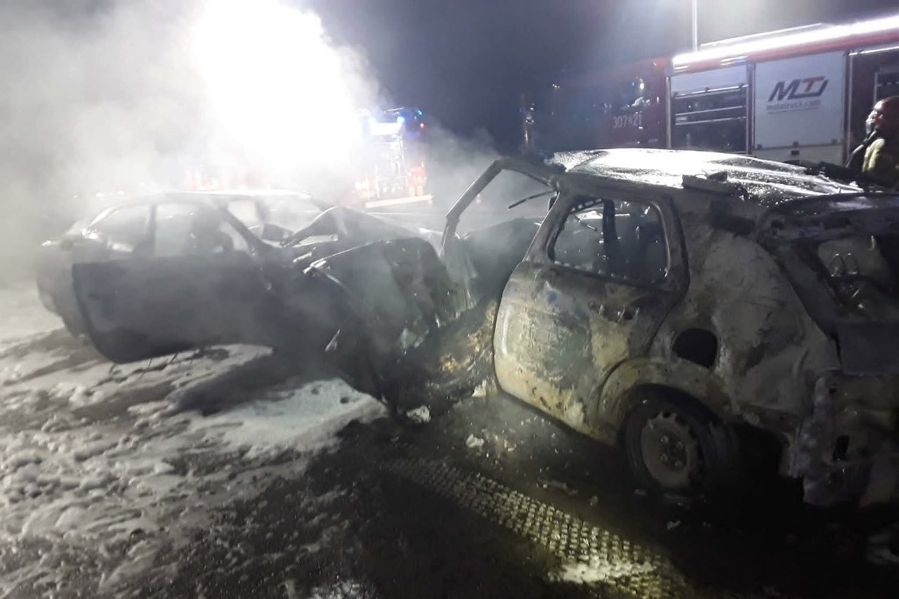 Lekarze z Łodzi uratowali jej życie po wypadku na A1. Izabela Gabryelczak znów operuje 3 Lekarze z Łodzi uratowali jej życie po wypadku na A1. Izabela Gabryelczak znów operuje
