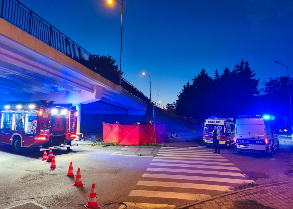Tragedia na drodze w Radomsku. Nie żyje 60-latka 1 Tragedia na drodze w Radomsku. Nie żyje 60-latka Fot. KPP Radomsko