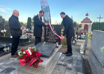 Stryków upamiętnił swojego pierwszego burmistrza. Odnowiono nagrobek Antoniego Jabłońskiego